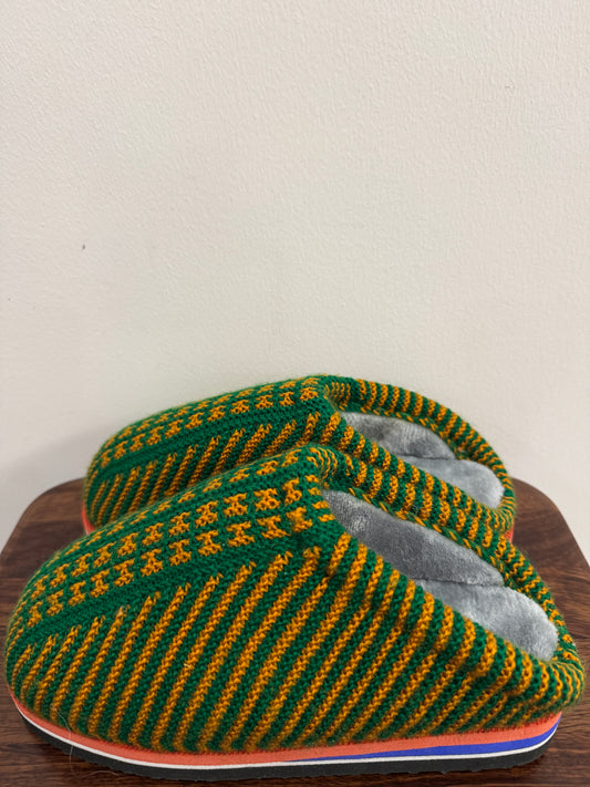 Handmade Cotton Slippers – Traditional Rural Craft from China