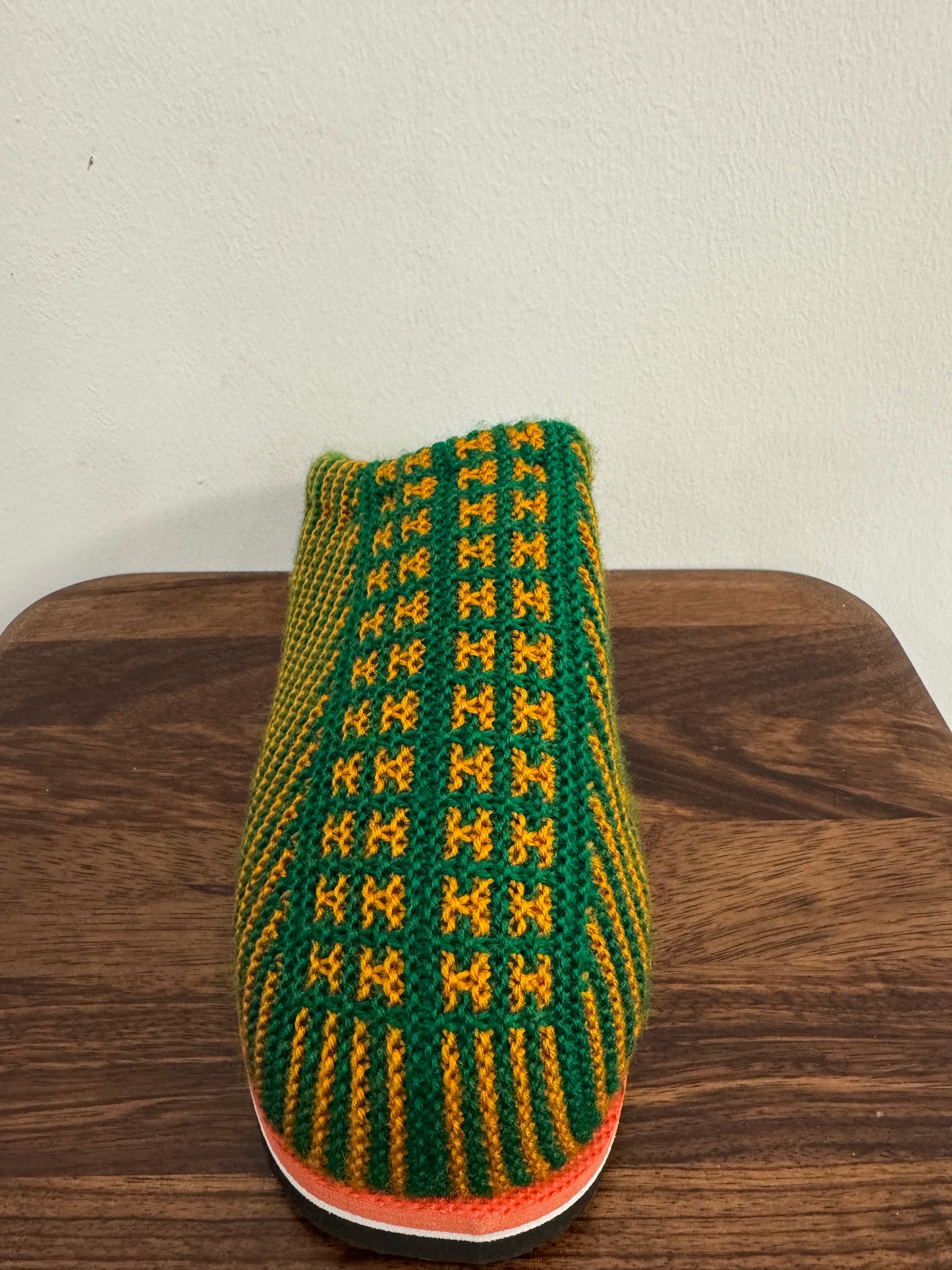 Handmade Cotton Slippers – Traditional Rural Craft from China