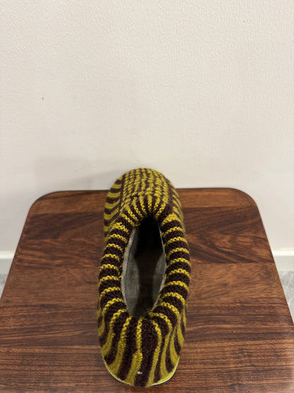 Handmade Cotton Slippers – Traditional Rural Craft from China