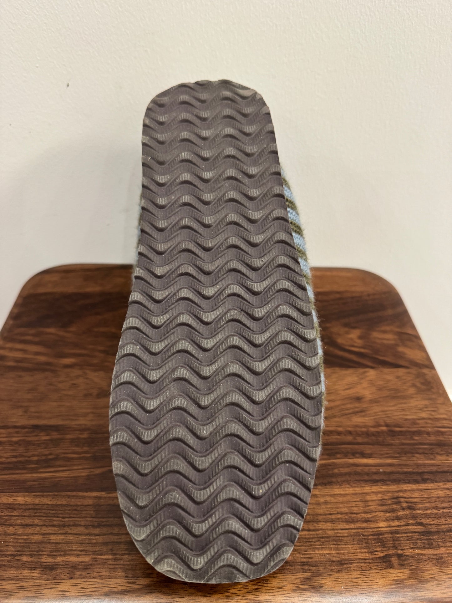 Handmade Cotton Slippers – Traditional Rural Craft from China