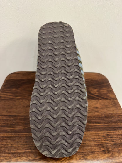 Handmade Cotton Slippers – Traditional Rural Craft from China