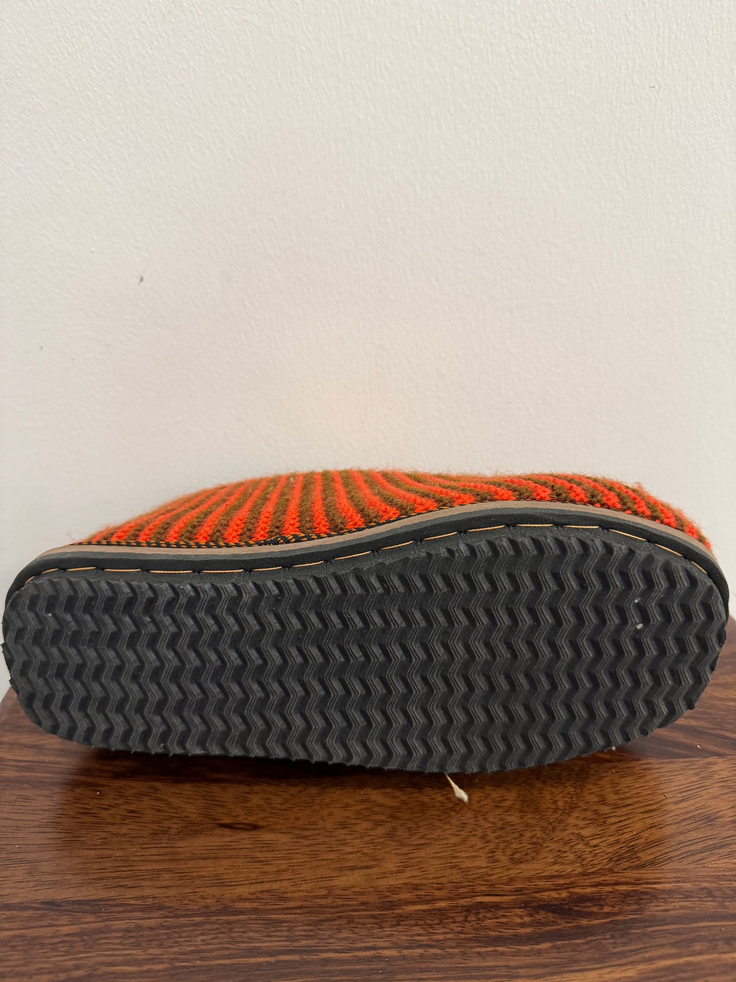 Handmade Cotton Slippers – Traditional Rural Craft from China