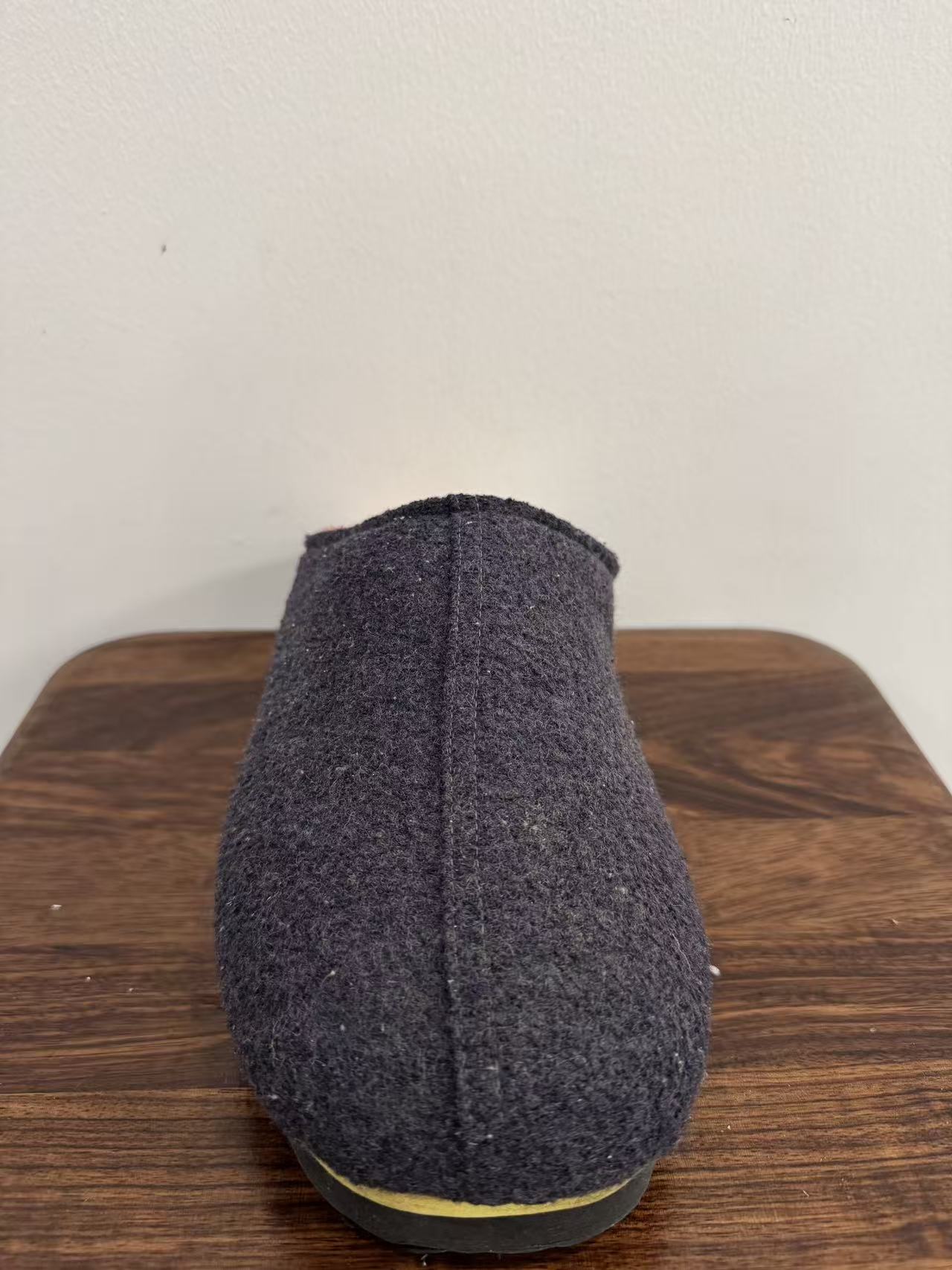 Handmade Cotton Slippers – Traditional Rural Craft from China